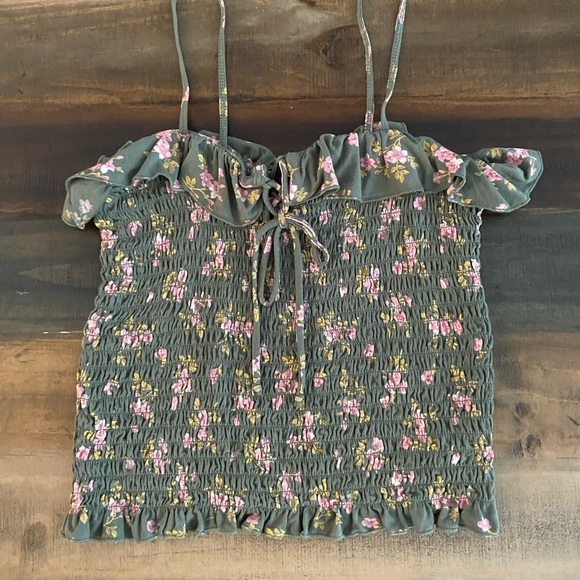 American Eagle Outfitters Tops - America Eagle Outfitters Floral Smocked Tank Top